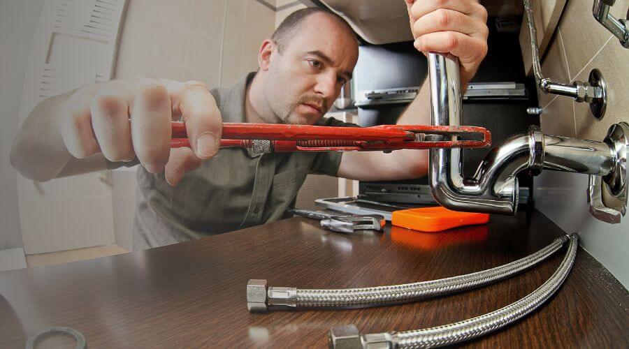 Expert burst pipe repair services in Waterproof, LA